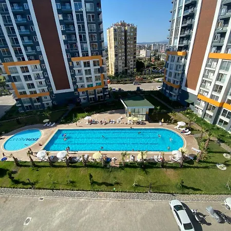 La Casa Airport House With A Pool Apartament *
